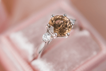 Designing Timeless Jewelry That  Balances Trend & Tradition